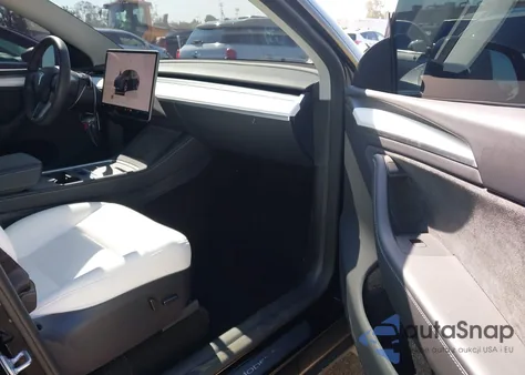 2024 Tesla Model Y Long Range Dual Motor All-Wheel Drive from USA, damaged, VIN 7SAYGDEEXRA238558